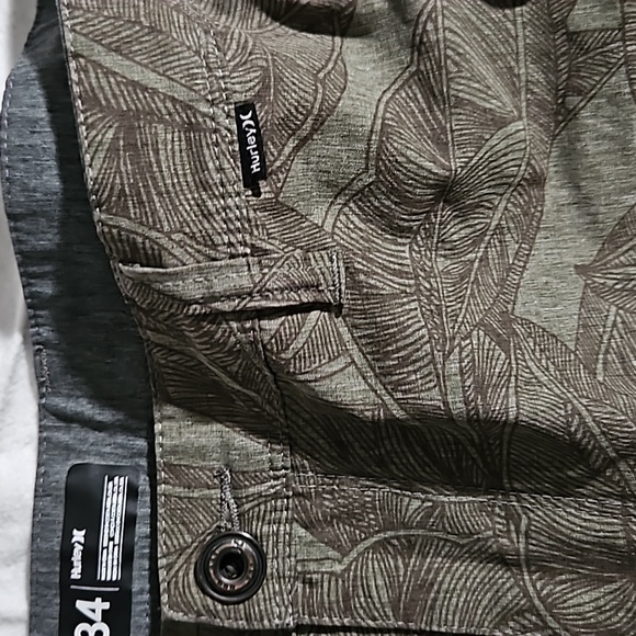 Hurley phantom shorts ,34, green tan - Picture 3 of 6